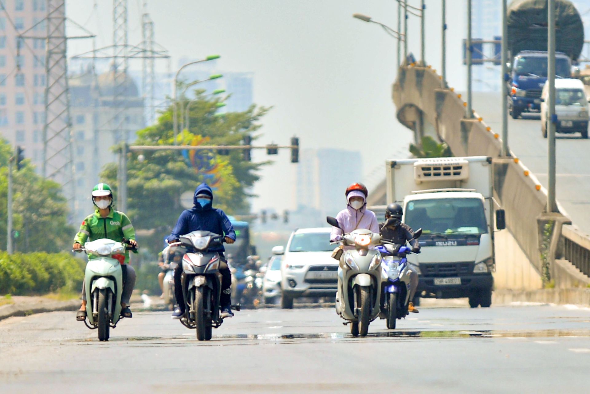 Miền Bắc nắng gi&aacute;n đoạn