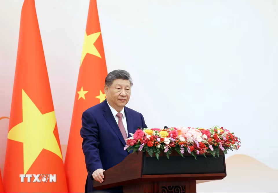 Tổng B&iacute; thư, Chủ tịch nước Trung Quốc Tập Cận B&igrave;nh ph&aacute;t biểu tại buổi gặp gỡ thanh ni&ecirc;n hai nước tham gia chương tr&igrave;nh &ldquo;H&agrave;nh tr&igrave;nh Đỏ nghi&ecirc;n cứu, học tập.&rdquo;