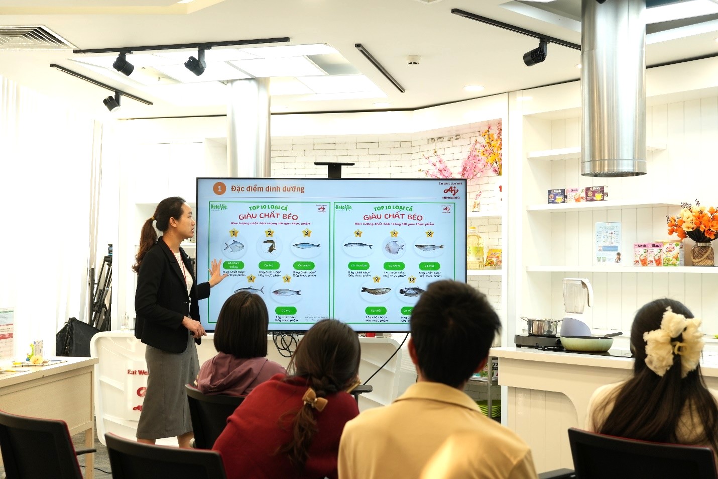 Lớp hướng dẫn nấu thực đơn keto miễn ph&iacute; tại Ajinomoto Việt Nam