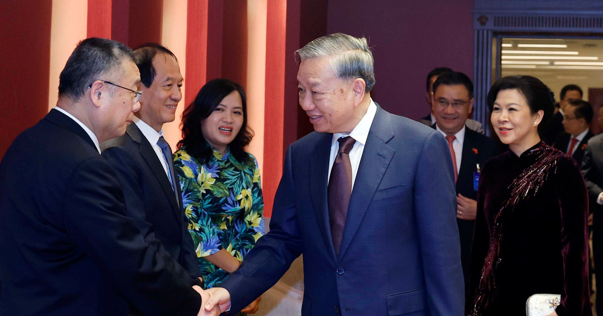 Gặp mặt thân nhân các tướng lĩnh, chuyên gia, nhân sĩ hữu nghị Việt Nam - Trung Quốc