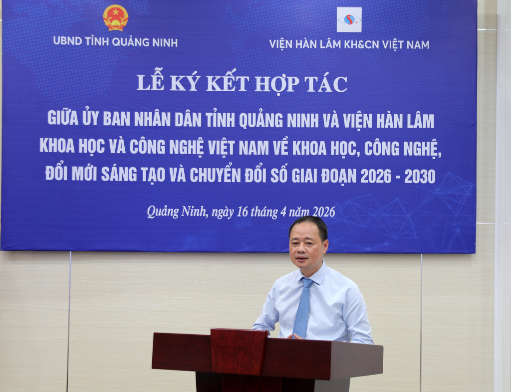 GS.TS Trần Hồng Th&aacute;i, Ủy vi&ecirc;n Trung ương Đảng, Chủ tịch Viện H&agrave;n l&acirc;m Khoa học v&agrave; C&ocirc;ng nghệ Việt Nam, ph&aacute;t biểu tại lễ k&yacute; kết hợp t&aacute;c