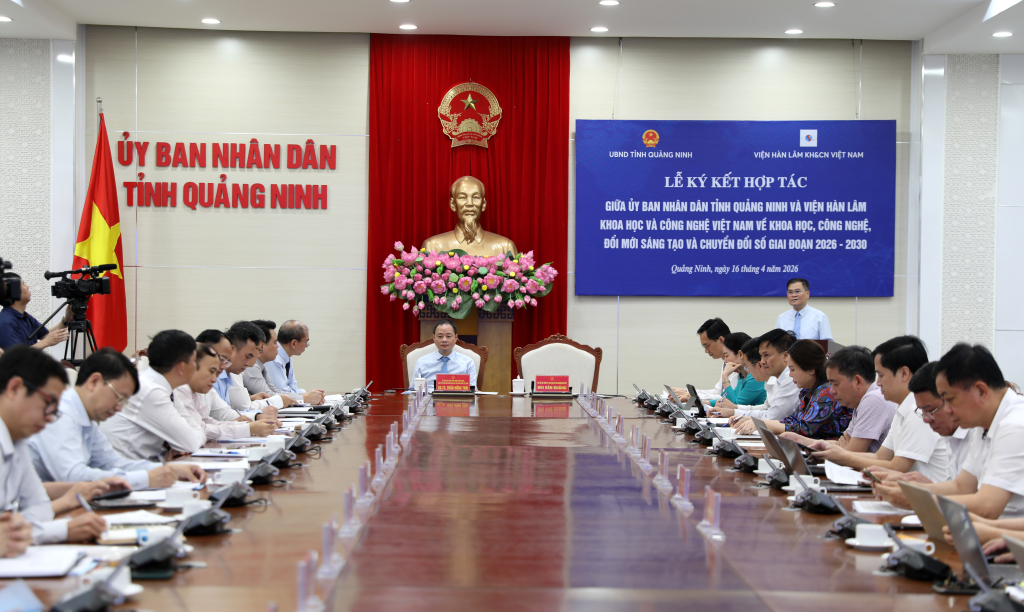 UBND tỉnh Quảng Ninh ký kết hợp tác với Viện Hàn lâm Khoa học và Công nghệ Việt Nam