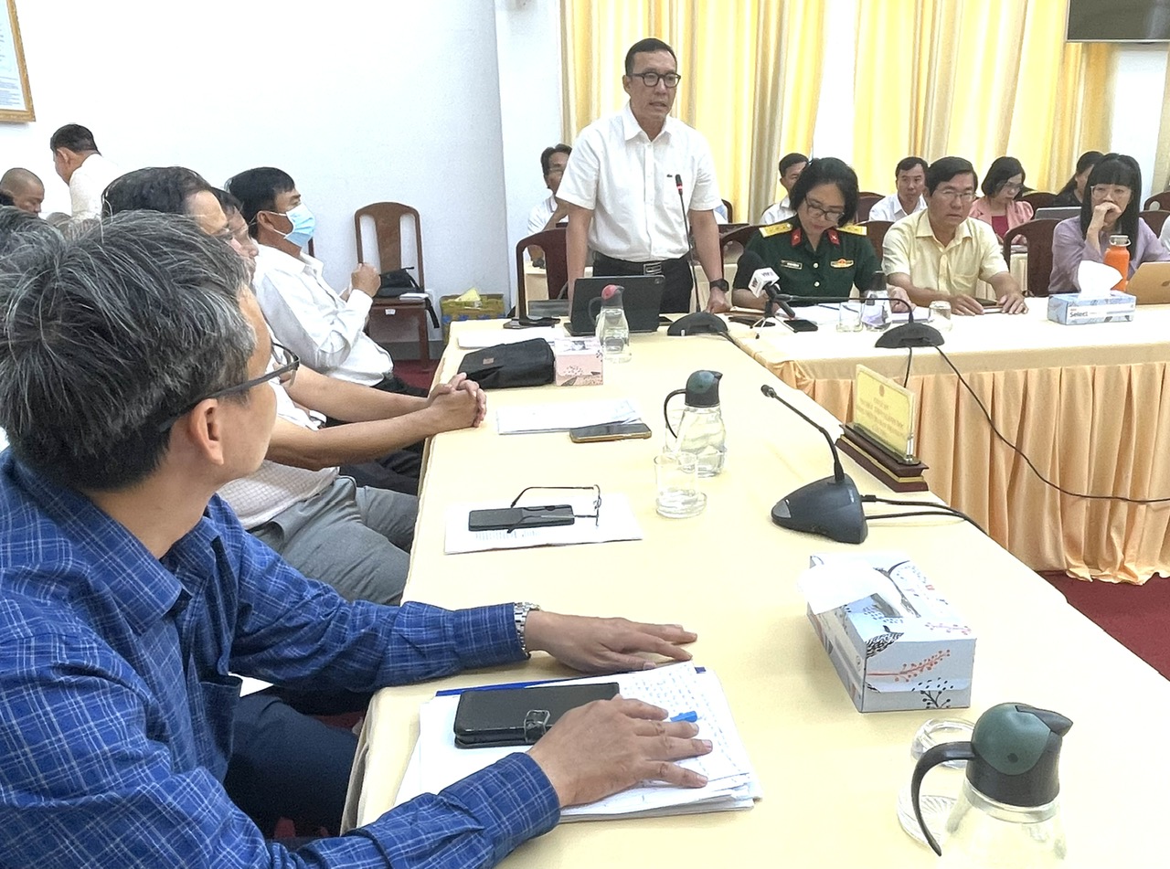 &Ocirc;ng Trần Ph&uacute; Lộc Th&agrave;nh, Ph&oacute; Gi&aacute;m đốc Sở N&ocirc;ng nghiệp-M&ocirc;i trường TP. Cần Thơ th&ocirc;ng tin về sản phẩm OCOP