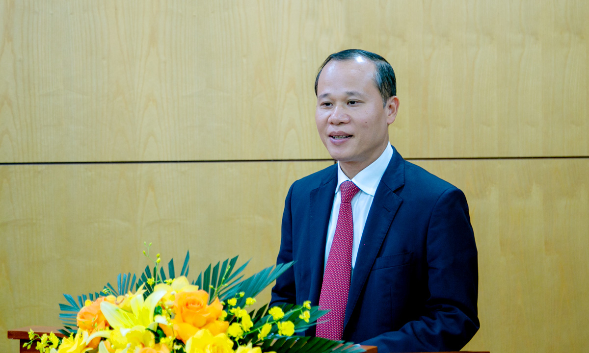 Đồng ch&iacute; Mai Sơn, Ủy vi&ecirc;n Ban Thường vụ Tỉnh ủy, Ph&oacute; Chủ tịch Thường trực UBND tỉnh ph&aacute;t biểu tại buổi lễ.