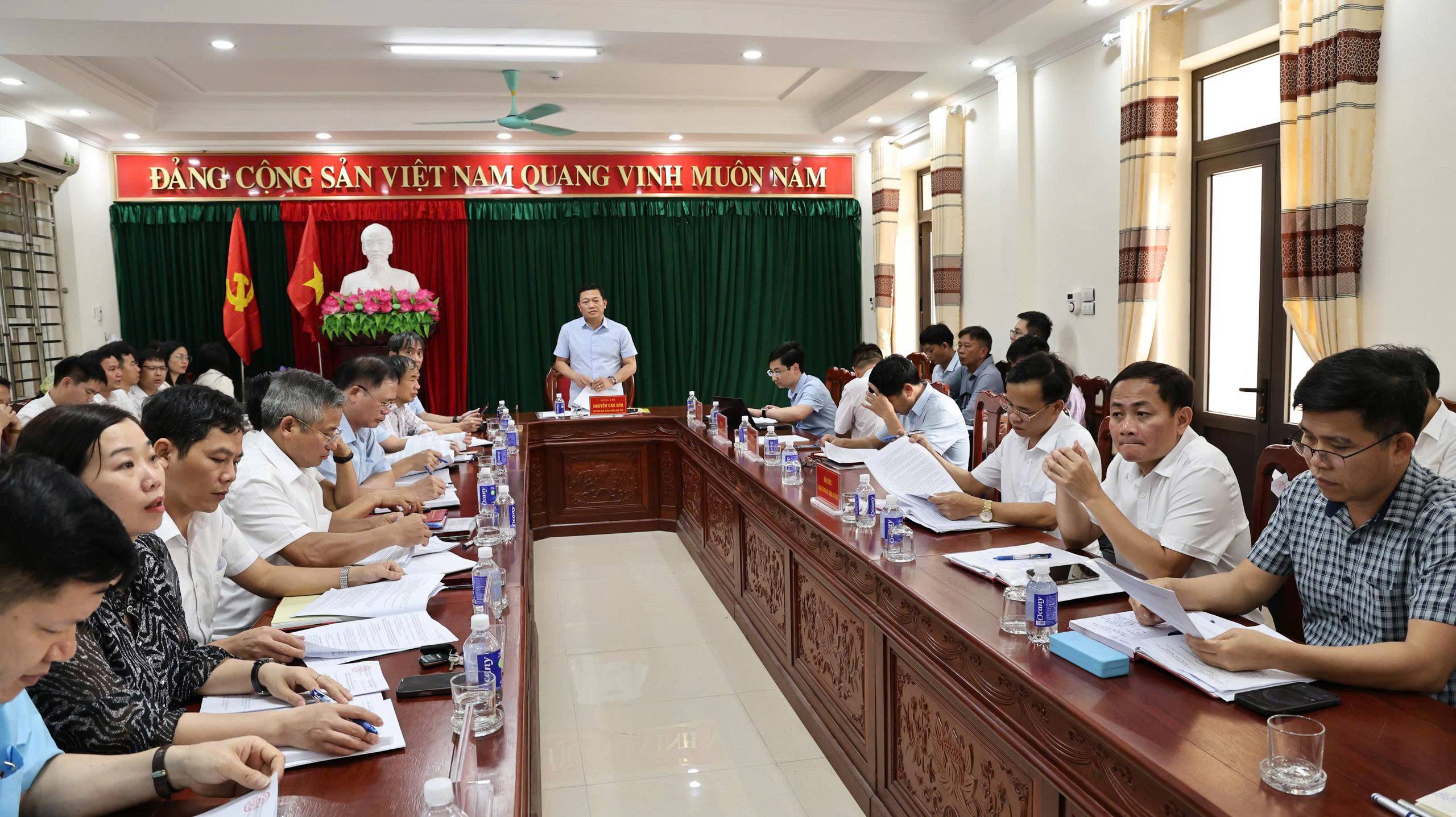 Đồng chí Phó Chủ tịch UBND tỉnh Ninh Bình Nguyễn Cao Sơn kết luận buổi làm việc Đồng chí Phó Chủ tịch UBND tỉnh Ninh Bình Nguyễn Cao Sơn kết luận buổi làm việc