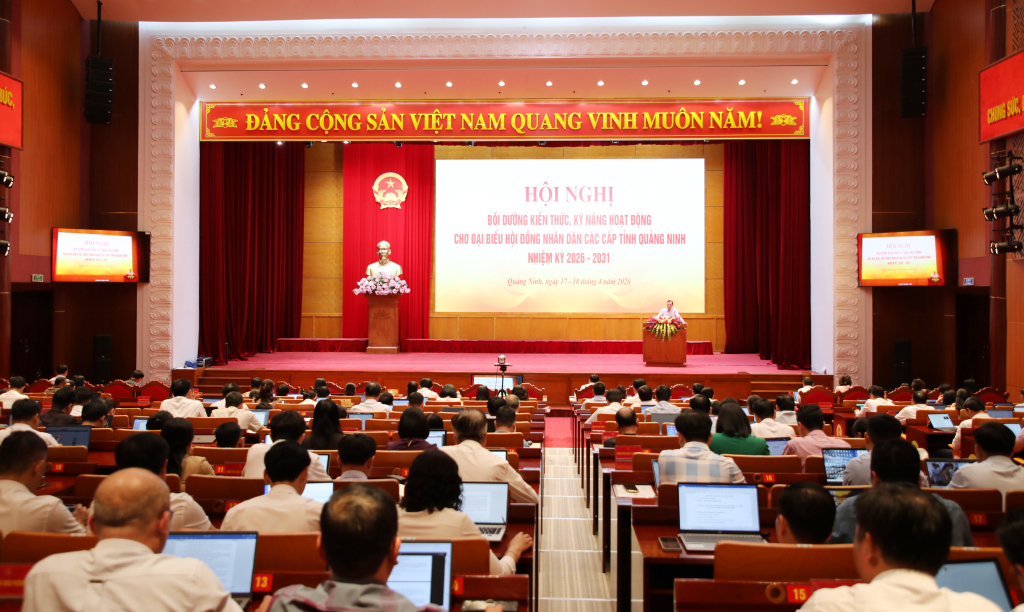 Quảng Ninh bồi dưỡng kiến thức, kỹ năng hoạt động cho đại biểu HĐND các cấp nhiệm kỳ 2026-2031