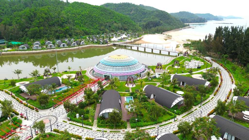 Đoàn famtrip khảo sát du lịch Cái Chiên