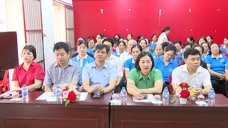 Đại biểu dự Hội nghị.