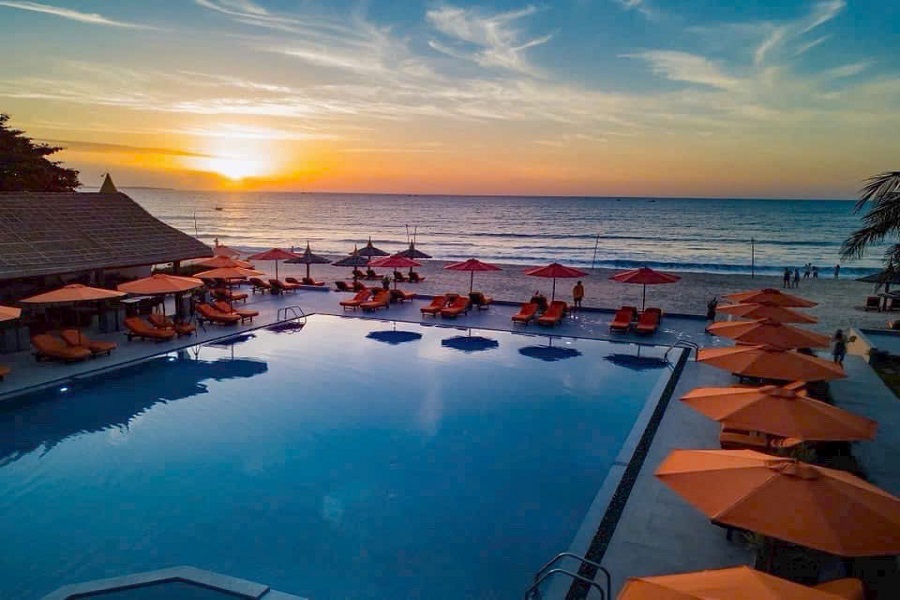 Nhiều resort ven biển Mũi N&eacute; đang thu h&uacute;t kh&aacute; đ&ocirc;ng kh&aacute;ch nước ngo&agrave;i, nhất l&agrave; kh&aacute;ch Nga đến nghỉ dưỡng, lưu tr&uacute; d&agrave;i ng&agrave;y. Một g&oacute;c Terracotta Resort ở Mũi N&eacute;.