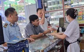 Ninh Bình tăng cường đấu tranh chống buôn lậu, hàng giả trong lĩnh vực y tế