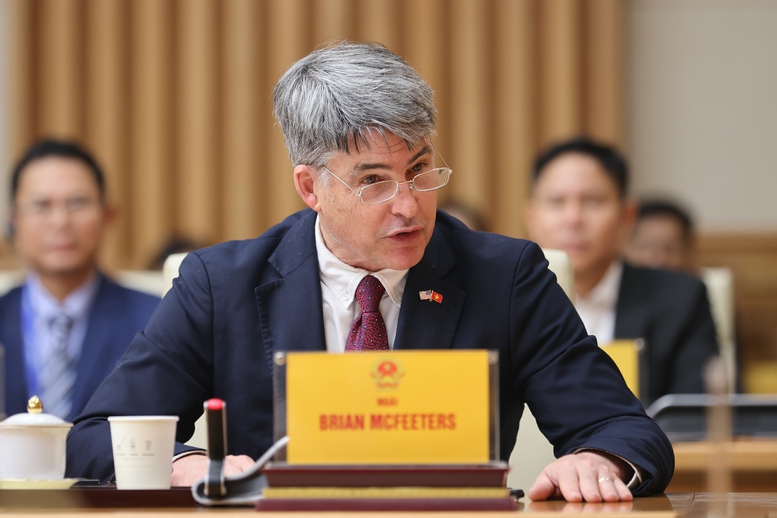 Quyền Chủ tịch Hội đồng kinh doanh Hoa Kỳ - ASEAN (USABC) Brian McFeeters ph&aacute;t biểu tại cuộc l&agrave;m việc - Ảnh: VGP/Nhật Bắc