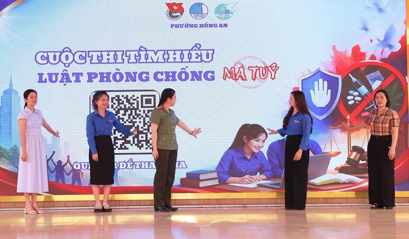 Ph&aacute;t động cuộc thi trắc nghiệm 