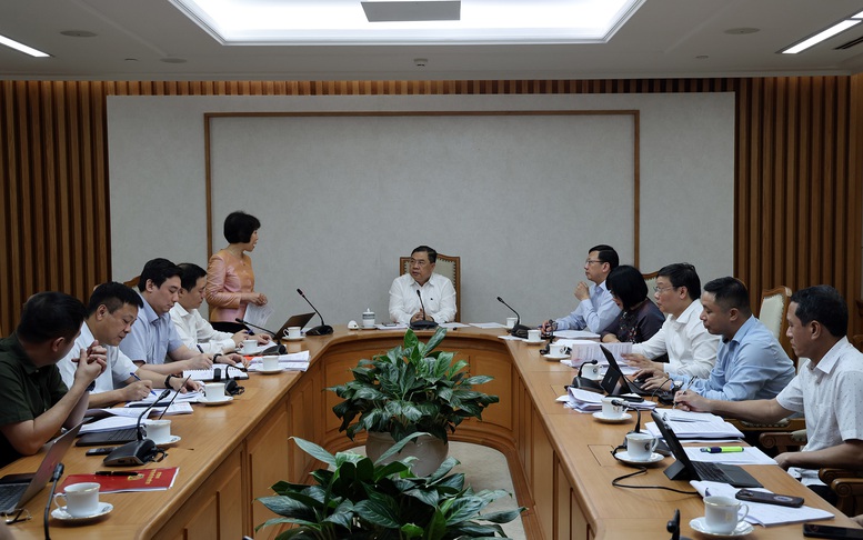 Cắt giảm thủ tục hành chính nhưng không buông lỏng quản lý