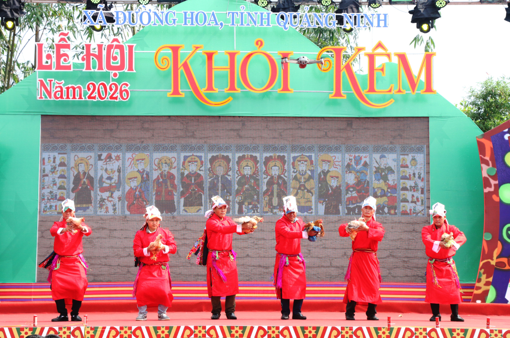 T&aacute;i hiện điệu m&uacute;a g&agrave; &ndash; cầu may