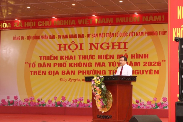 B&iacute; thư Đảng ủy, Chủ tịch HĐND phường Thủy Nguy&ecirc;n - Phạm Hưng H&ugrave;ng ph&aacute;t biểu chỉ đạo tại hội nghị.