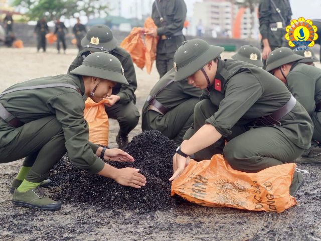 Cửa L&ograve; h&agrave;nh động v&igrave; m&ocirc;i trường biển trong m&ugrave;a du lịch 2026.