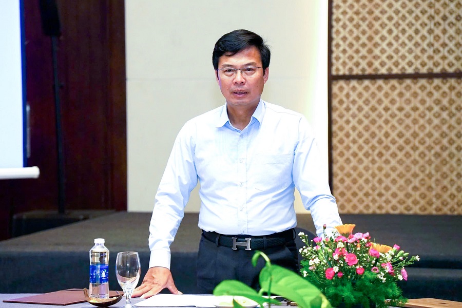 Ph&oacute; Chủ tịch UBND tỉnh Đinh Văn Tuấn ph&aacute;t biểu chỉ đạo hội nghị