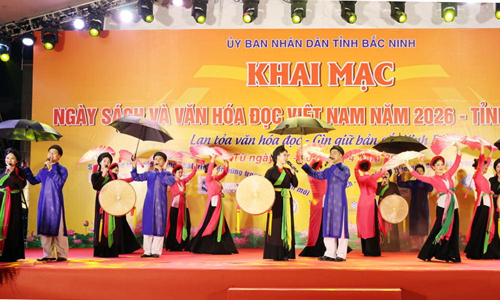 Tiết mục mở m&agrave;n.