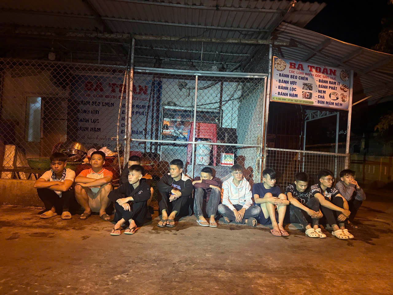 Huế: Ra quân xử lý tình trạng thanh thiếu niên vi phạm pháp luật trên đường phố