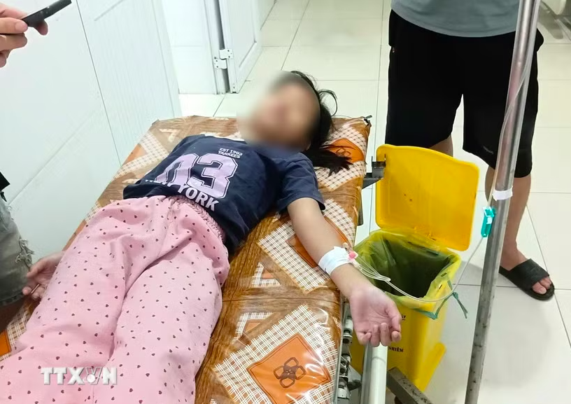 Nghi ngộ độc bánh mì tại Nghệ An: Bộ Y tế yêu cầu khẩn trương truy xuất nguồn gốc