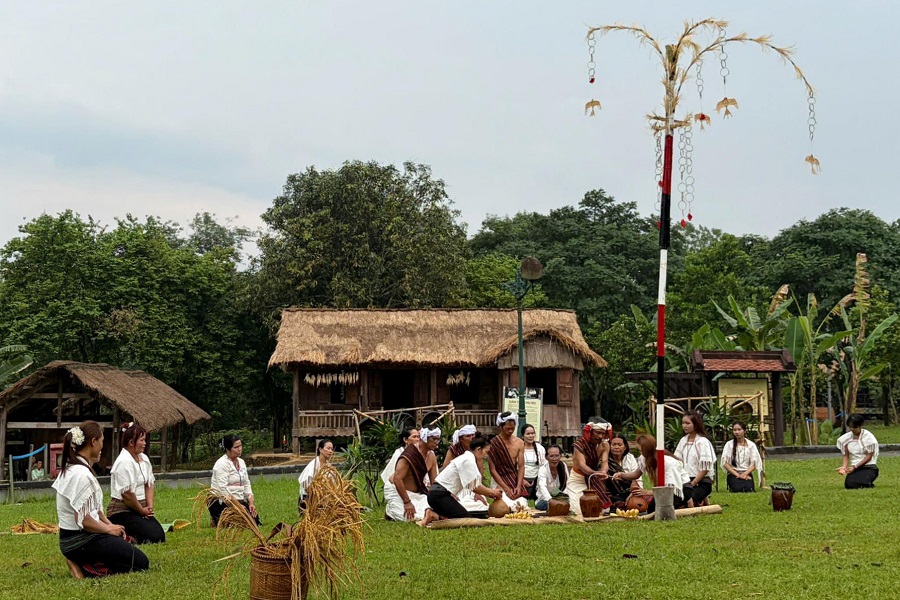 Đoàn nghệ nhân Lâm Đồng lan tỏa bản sắc tại Ngày Văn hóa các dân tộc Việt Nam 2026