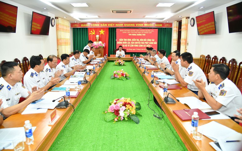 Siết chặt chống buôn lậu trên biển Tây Nam