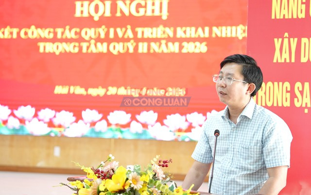 &Ocirc;ng Ho&agrave;ng Thanh H&ograve;a &ndash; B&iacute; thư Đảng ủy phường Hải V&acirc;n ph&aacute;t biểu.