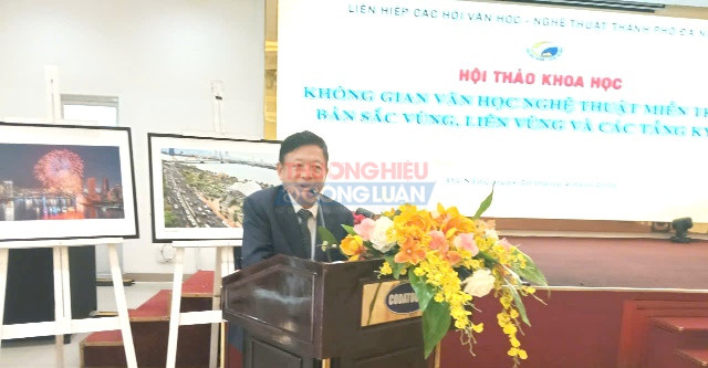PGS. TS. Nhạc sĩ Đỗ Hồng Qu&acirc;n &ndash; Chủ tịch Li&ecirc;n hiệp c&aacute;c Hội Văn học nghệ thuật Việt Nam ph&aacute;t biểu tại hội thảo
