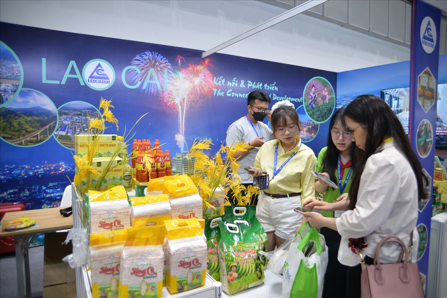 Gi&aacute; trị Thương hiệu Quốc gia Việt Nam đ&atilde; đạt khoảng 519 tỷ USD, xếp thứ 32 thế giới. Ảnh minh hoạ