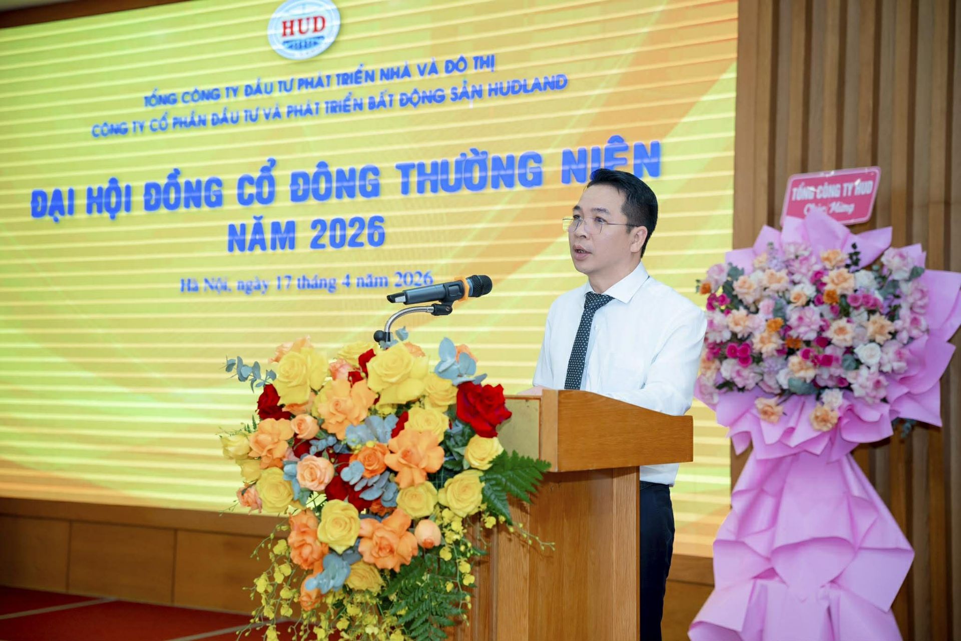 Ông Vũ Tuấn Linh, Giám đốc Công ty cổ phần đầu tư và phát triển M88 WC 2026 Hudland phát biểu tại Đại hội Ông Vũ Tuấn Linh, Giám đốc Công ty cổ phần đầu tư và phát triển M88 WC 2026 Hudland phát biểu tại Đại hội