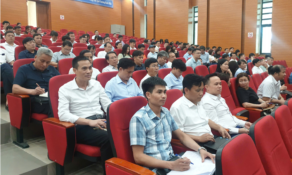 C&aacute;c đại biểu dự hội nghị.