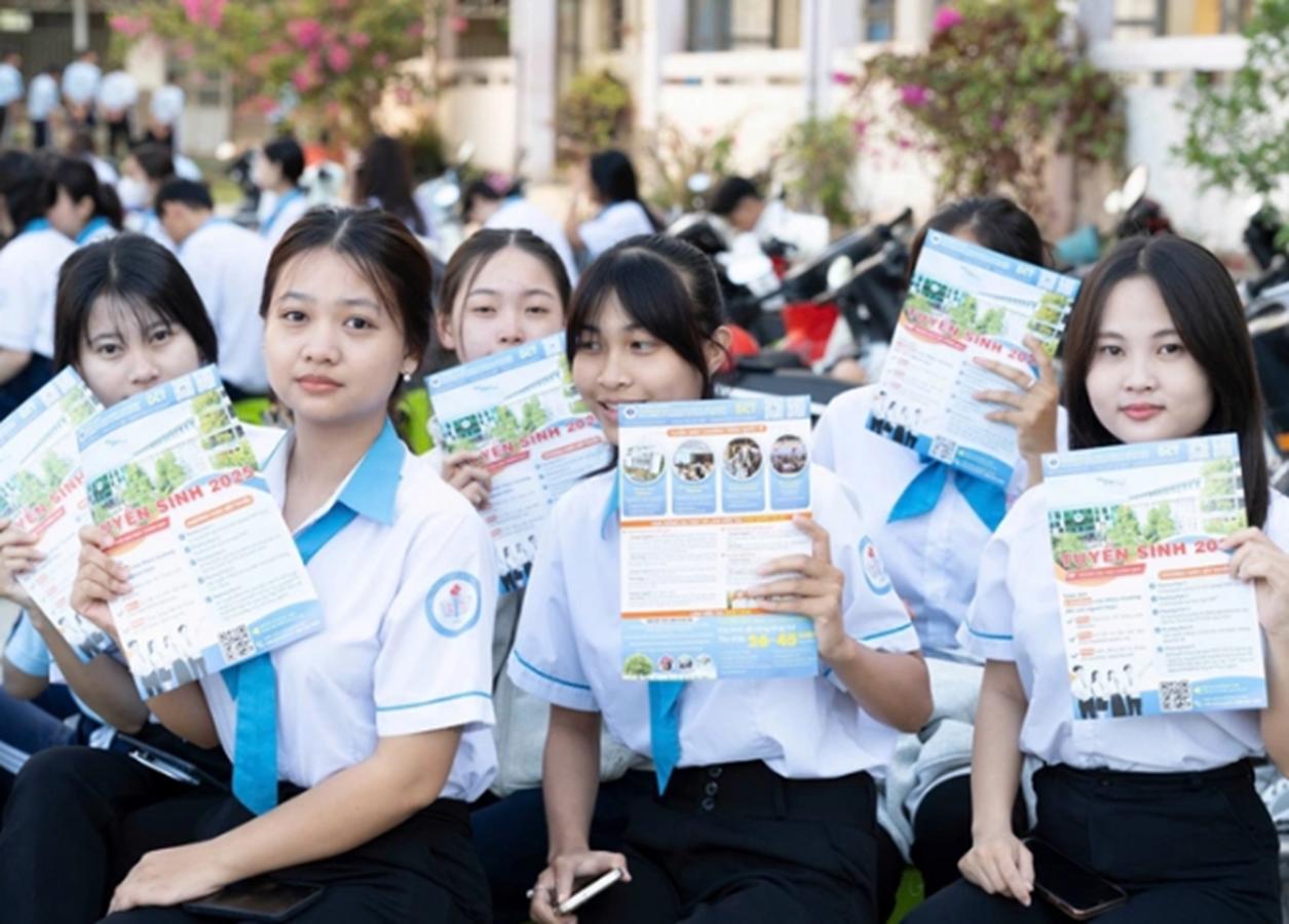 Tỷ lệ học sinh tốt nghiệp THPT vào đại học tăng mạnh trong 4 năm qua