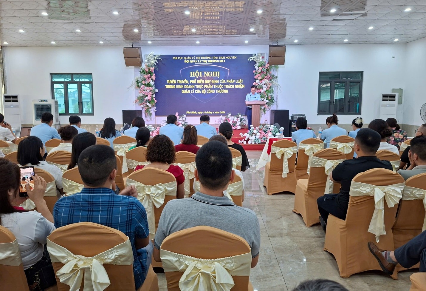 Thái Nguyên: Phổ biến pháp luật về an toàn thực phẩm và thuế cho hơn 100 cơ sở kinh doanh