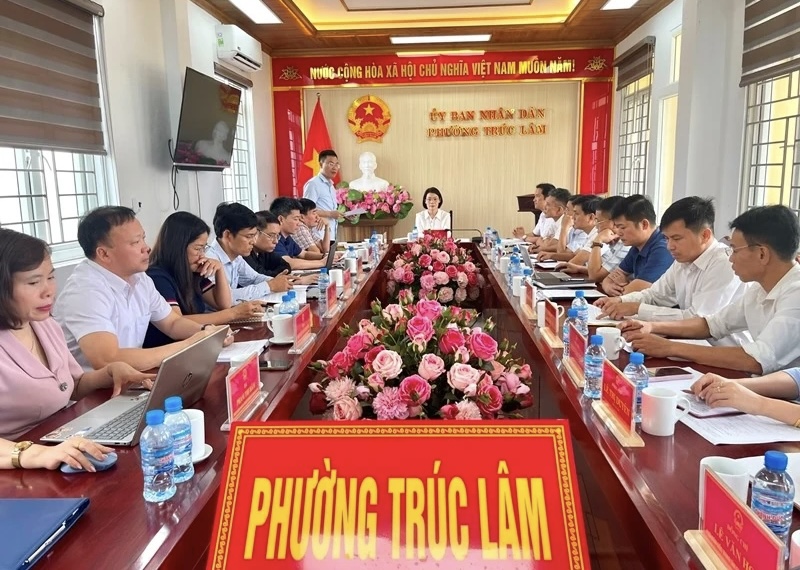 To&agrave;n cảnh buổi gi&aacute;m s&aacute;t