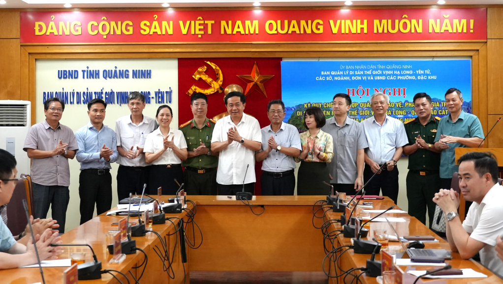 Ký quy chế phối hợp quản lý, bảo vệ, phát huy giá trị Di sản thiên nhiên thế giới Vịnh Hạ Long - quần đảo Cát Bà