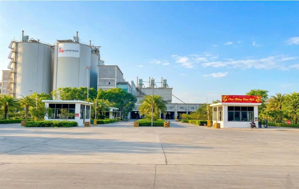 C&ocirc;ng ty Xi măng Long Sơn tại phường Bỉm Sơn, tỉnh Thanh H&oacute;a
