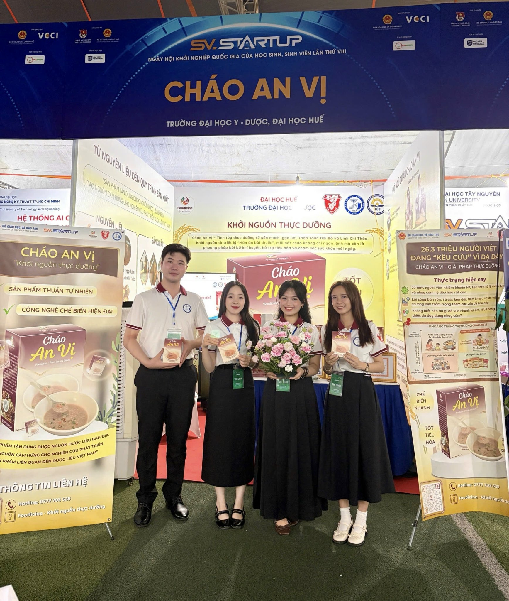Nh&oacute;m sinh vi&ecirc;n thực hiện dự &aacute;n &ldquo;Ch&aacute;o An Vị&rdquo;