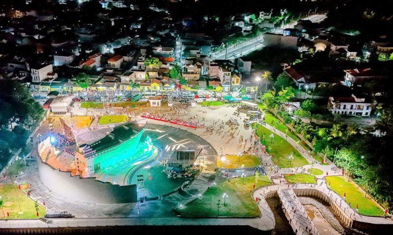 Khu lưu niệm đồng b&agrave;o, chiến sĩ miền Nam tập kết ra Bắc năm 1954 tại TP. Sầm Sơn, tỉnh Thanh H&oacute;a.