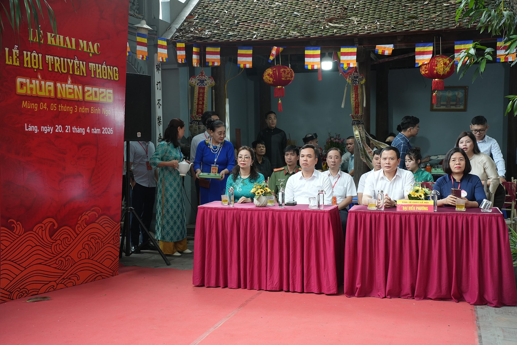 Lễ khai mạc lễ hội truyền thống ch&ugrave;a Nền 2026 được tổ chức trang trọng, thu h&uacute;t đ&ocirc;ng đảo đại biểu v&agrave; nh&acirc;n d&acirc;n tham dự.