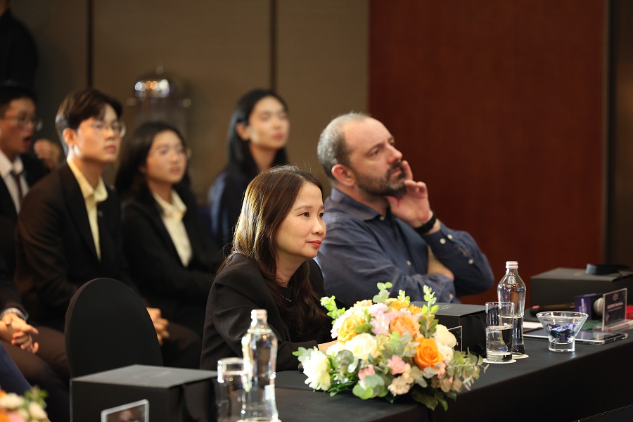 B&agrave; Nguyễn H&agrave; Trang - Gi&aacute;m đốc Nh&acirc;n sự L&rsquo;Or&eacute;al Việt Nam