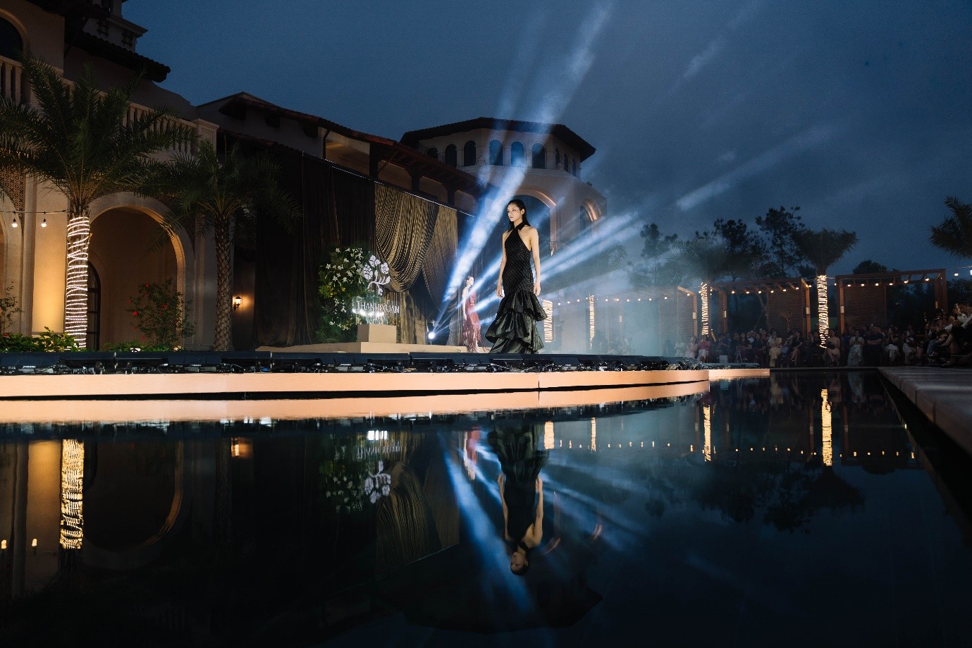 Bộ sưu tập được Phan Đăng Ho&agrave;ng tinh tuyển d&agrave;nh ri&ecirc;ng cho Thanh Xuan Valley, phản chiếu tinh thần &ldquo;Ki&ecirc;u h&atilde;nh thầm lặng&rdquo;.