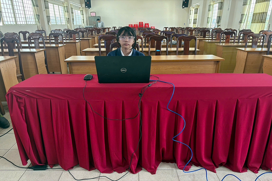 Em Hồ Quỳnh Anh chuẩn bị bước v&agrave;o cuộc thi