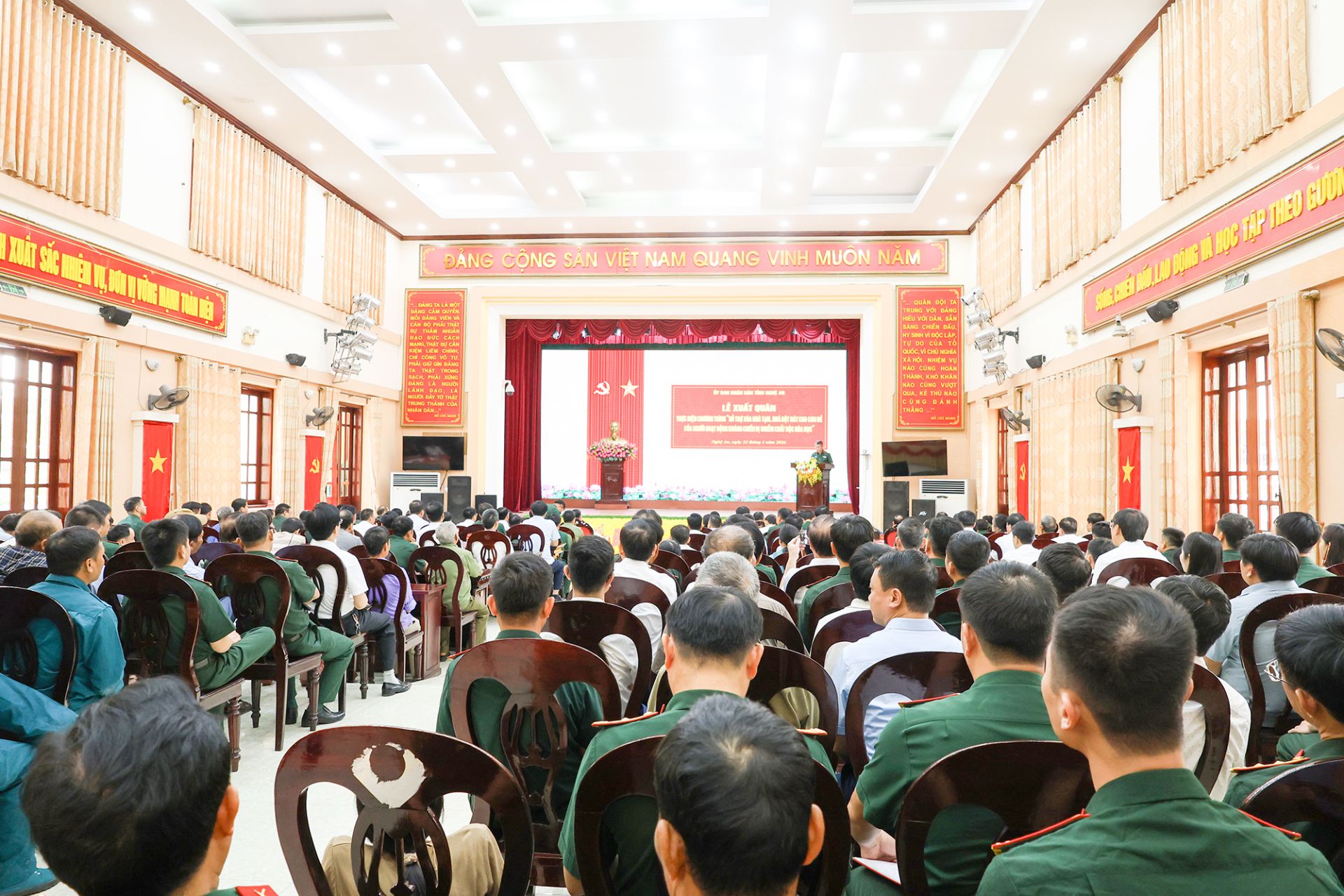 Nghệ An xây dựng, sửa chữa 229 căn nhà cho gia đình bị ảnh hưởng chất độc hóa học