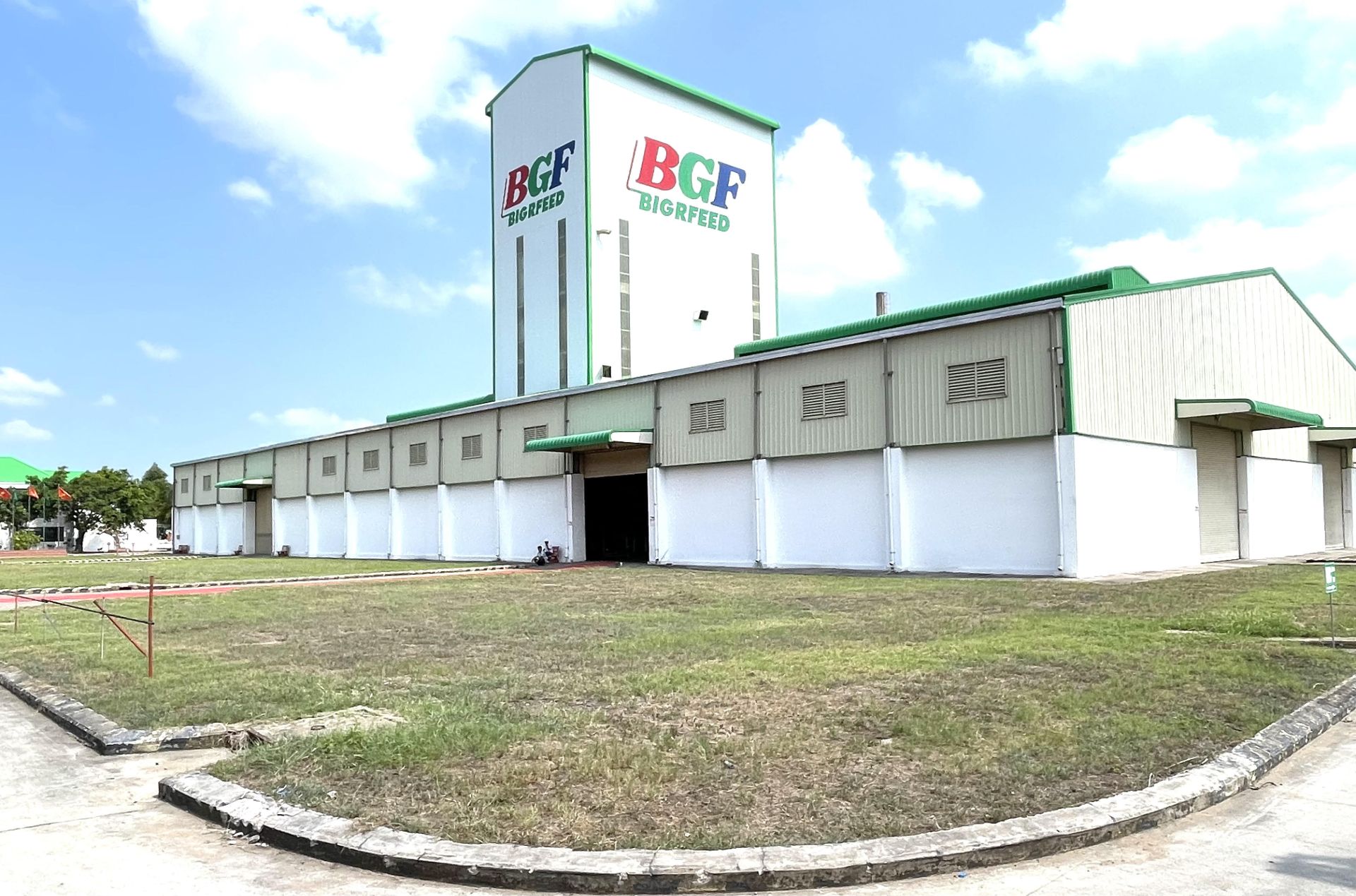 Nh&agrave; m&aacute;y BGF Vĩnh Long giai đoạn 1