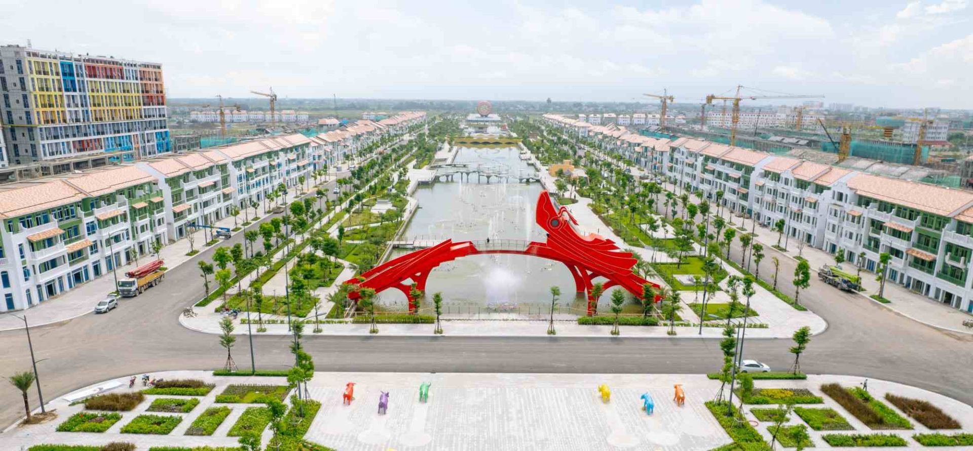 Trục lễ hội v&agrave; Quảng trường Thời Đại tại phường H&agrave; Nam, Ninh B&igrave;nh