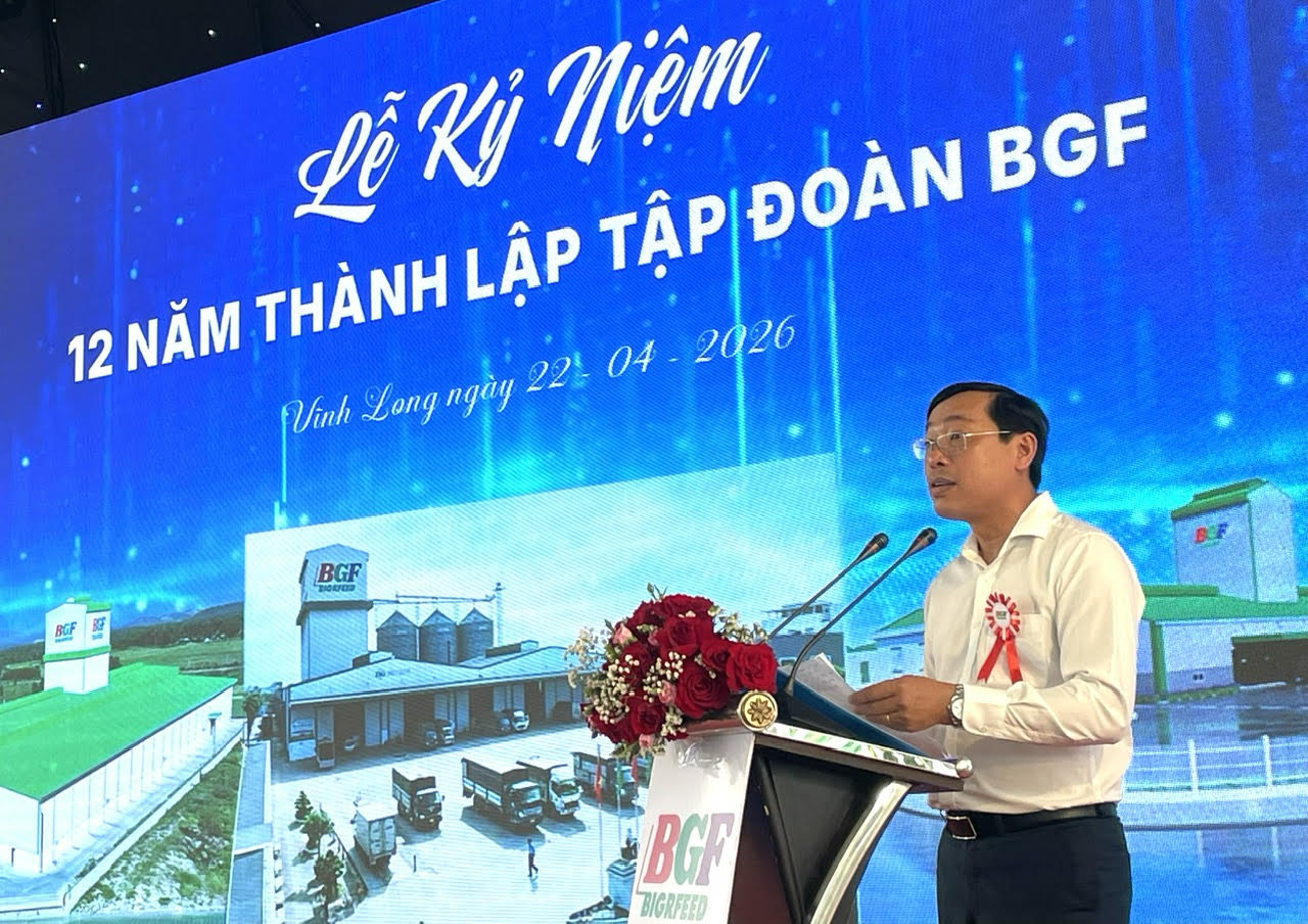 &Ocirc;ng Nguyễn Văn Phương, Trưởng ban Ban Qu&aacute;n l&yacute; Khu kinh tế tế tỉnh Vĩnh Long ph&aacute;t biểu.