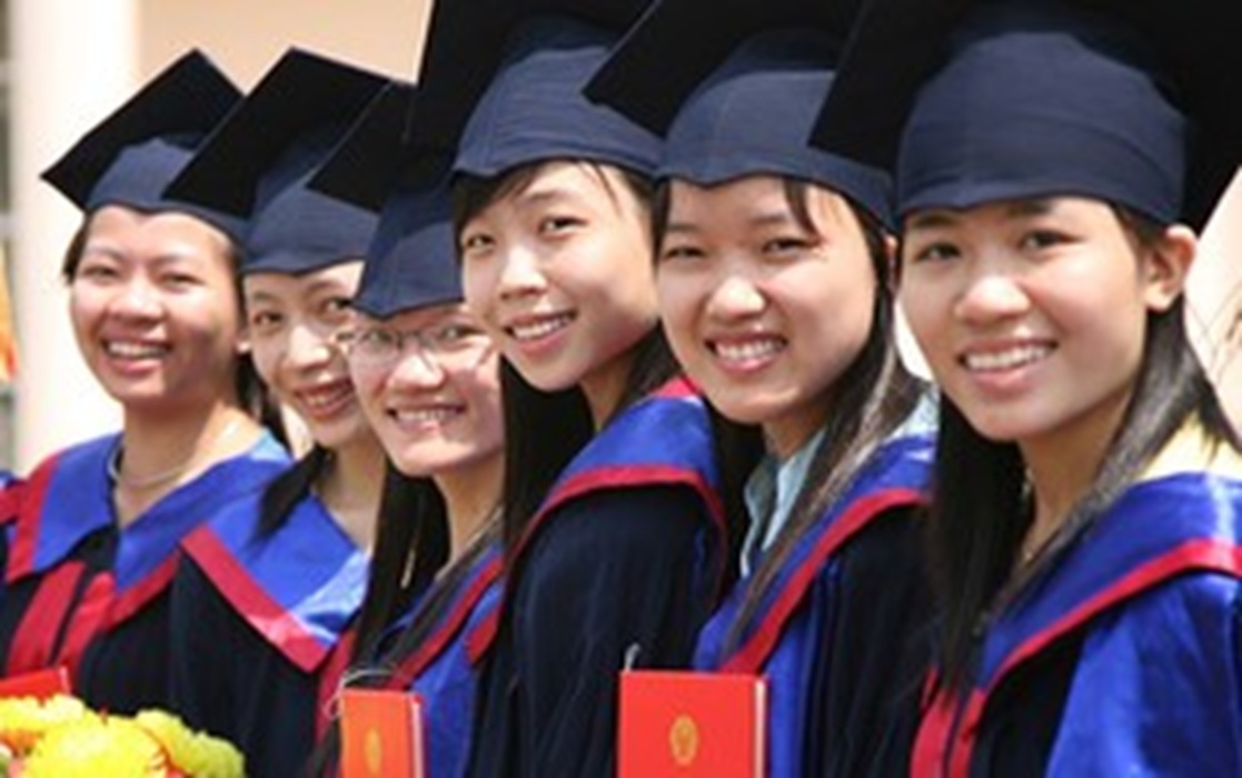 Chế độ xếp lương và phụ cấp đối với sinh viên tốt nghiệp xuất sắc theo Nghị định 179