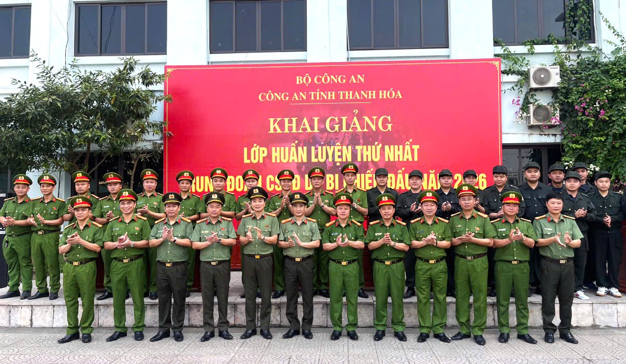 Thanh Hóa: Khai giảng lớp huấn luyện thứ nhất năm 2026 Trung đoàn Cảnh sát cơ động dự bị chiến đấu
