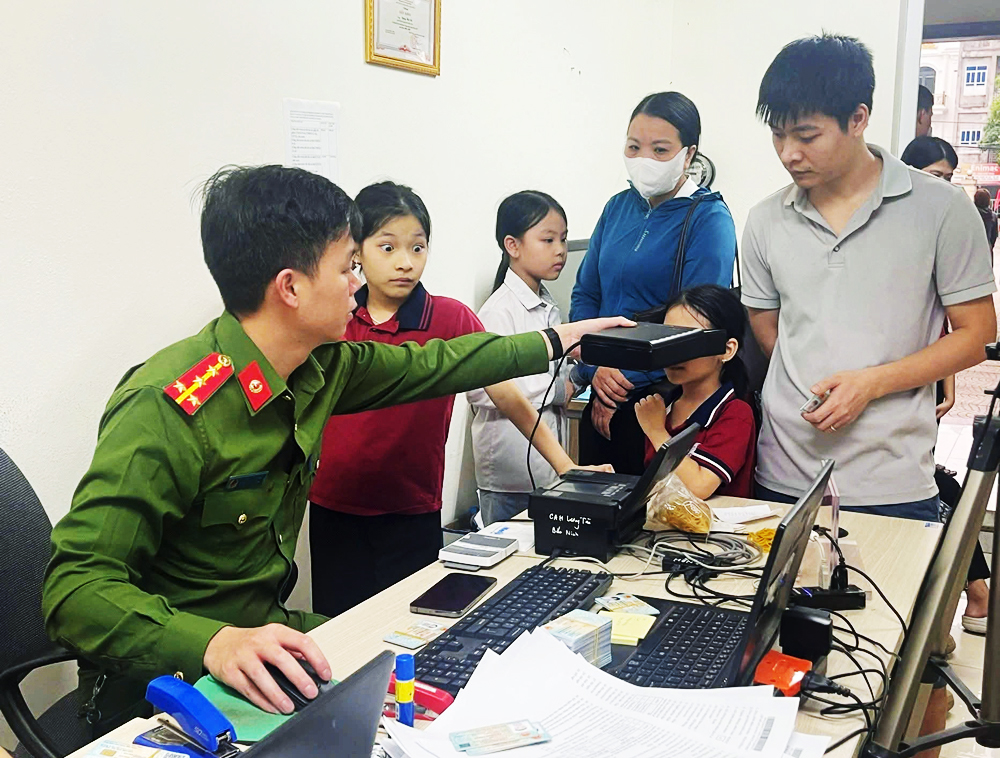 Bắc Ninh: Tăng tốc cấp căn cước, định danh điện tử cho học sinh