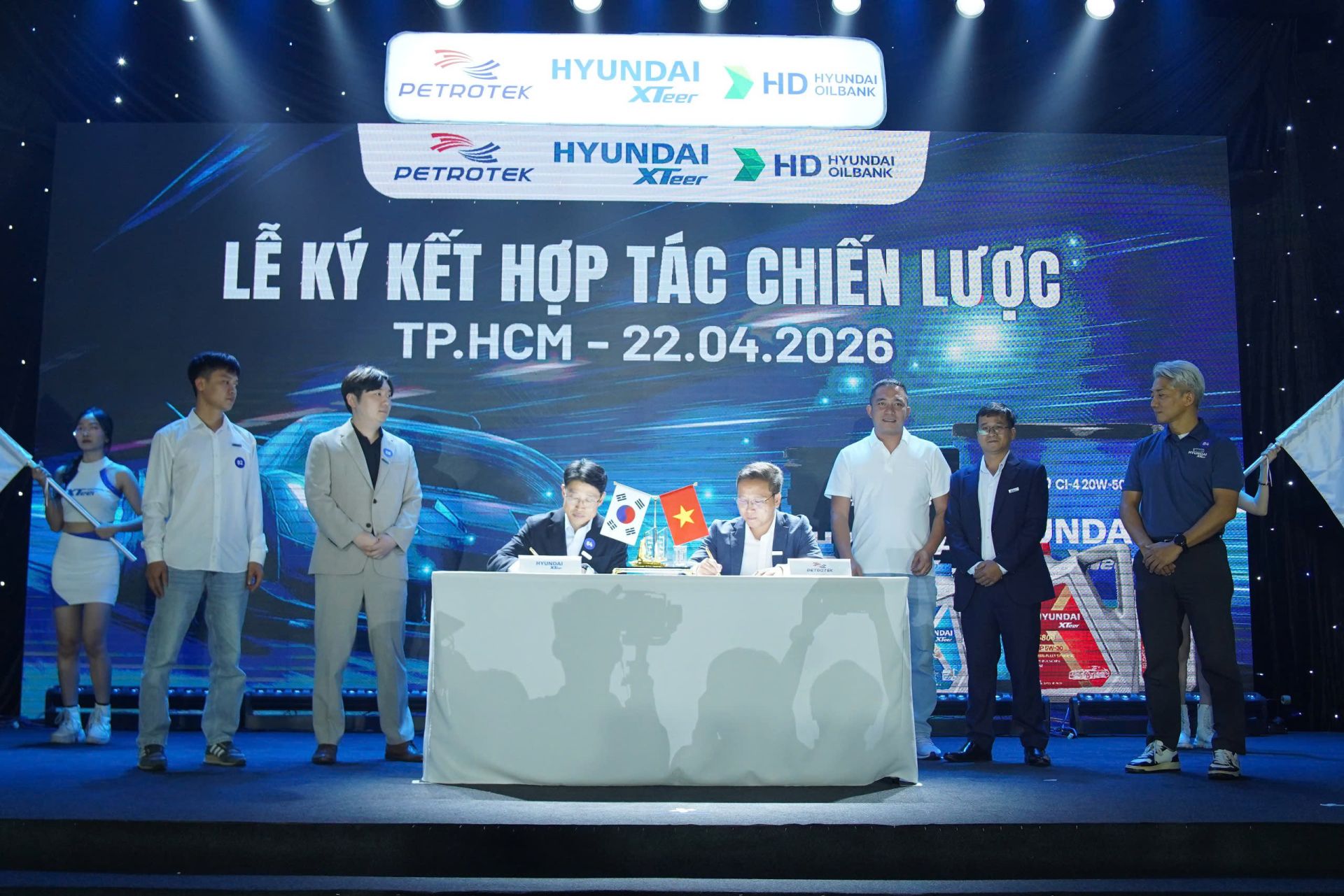 Hyundai XTeer và Petrotek ký kết hợp tác chiến lược, thúc đẩy phát triển thị trường dầu nhờn tại Việt Nam